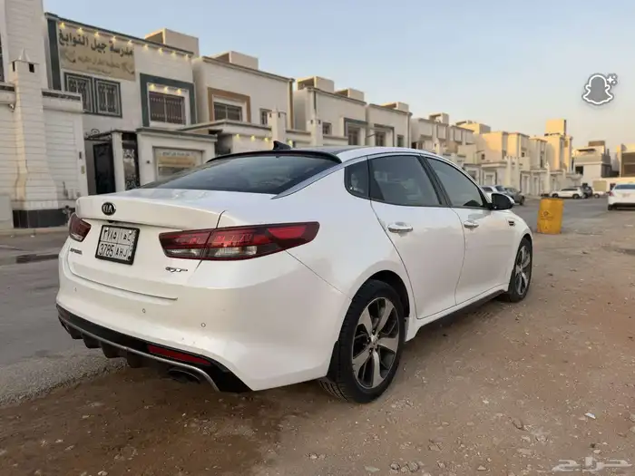 كيا اوبتيما GT2016 7