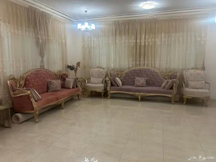 كنب ملكي للبيع 0