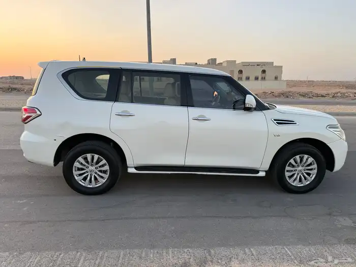 باترول SE V8 2014 نظيف جدا 2