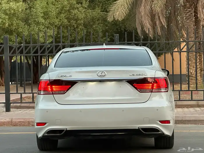 لكزس LS460 موديل 2014 سعودي فل لارج 15