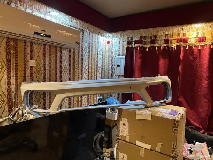 صدام مرسيدس G63 منصوري كاربون فيبر 3