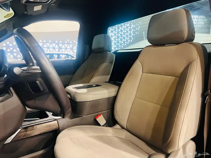 GMC سييرا موديل 2020 (بحالة ممتازة) 6