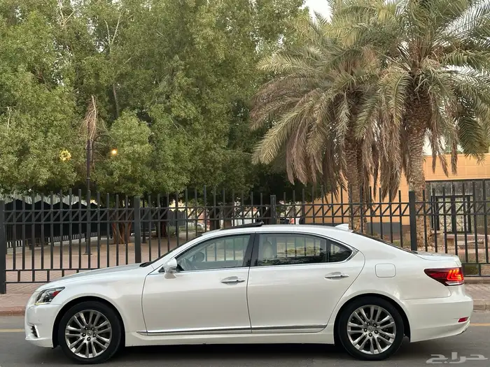 لكزس LS460 موديل 2014 سعودي فل لارج 6