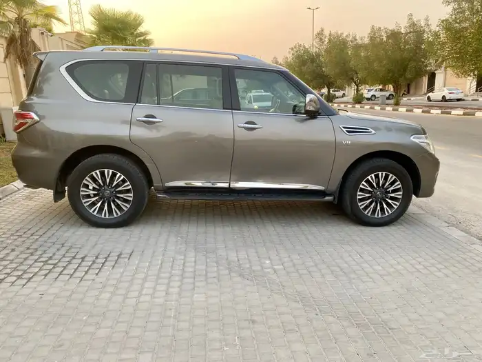 نيسان باترول8v بلاتنيوم2016 فل كامل 320 1