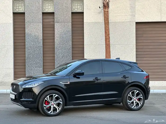 جيب جاكوار E PACE شبه جديد 2020 7