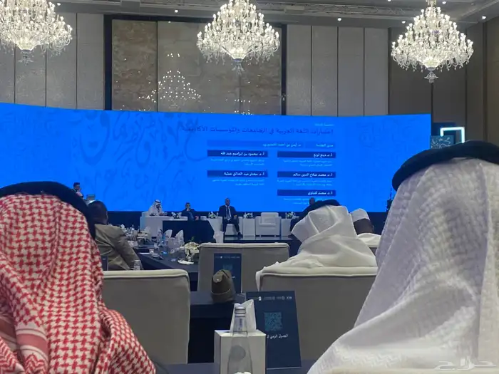 تأجير شاشات واضائات وصوت وستيج 82