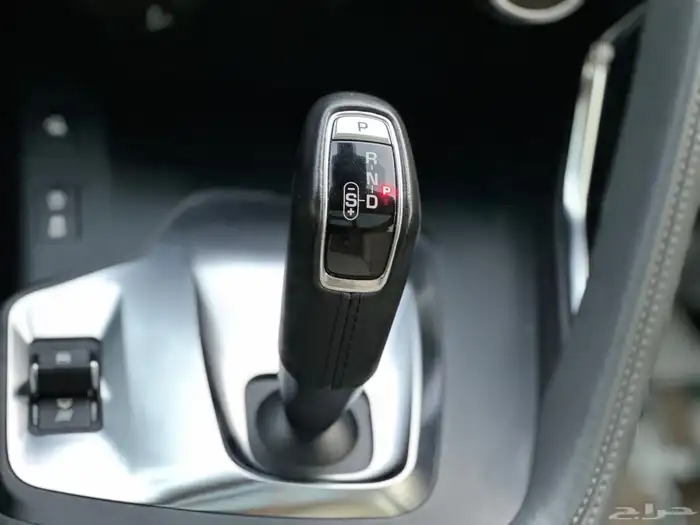 جيب جاكوار E PACE شبه جديد 2020 39
