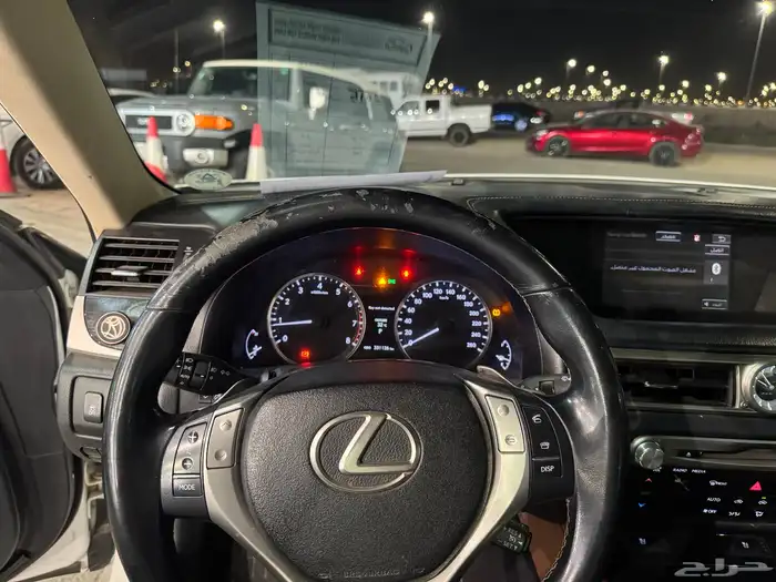 للبيع لكزس GS350 موديل 2015 8