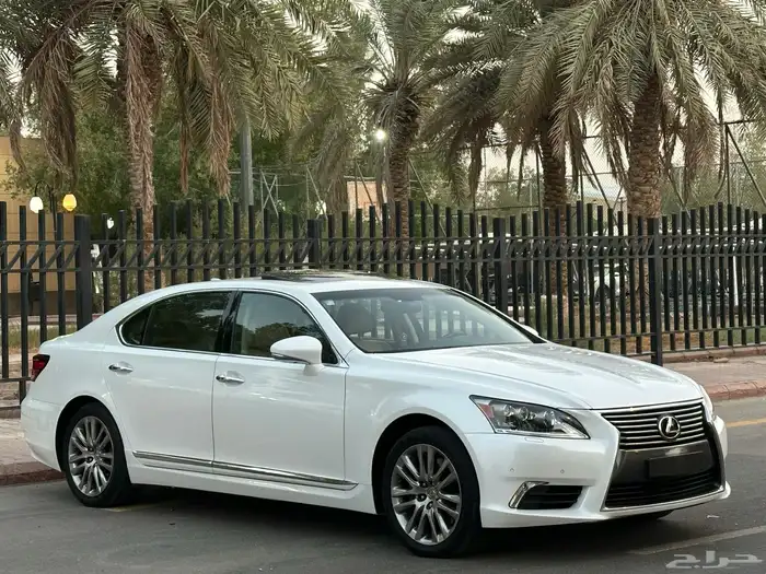 لكزس LS460 موديل 2014 سعودي فل لارج 17