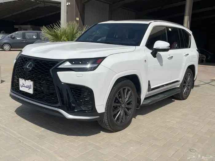 للبيع لكزس LX600 2023. سعودي 2