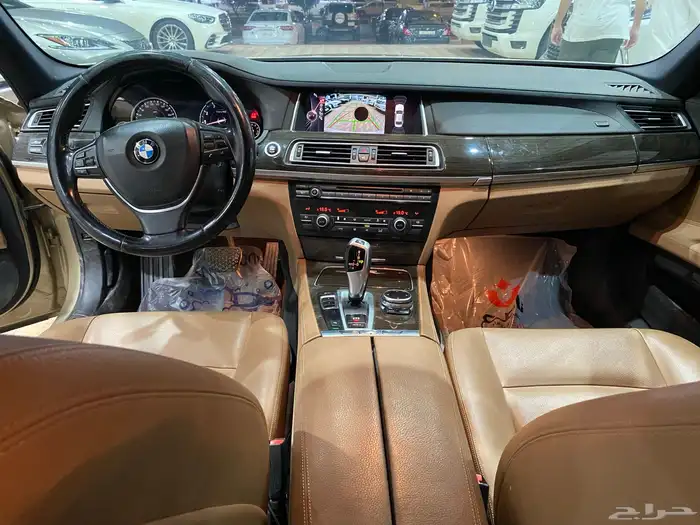 بي ام دبليو LI 730 المديل 2015 العدد 230 الف 8