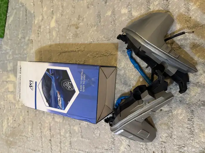 طارة كامري وشاشتين وزرار تحكم 2