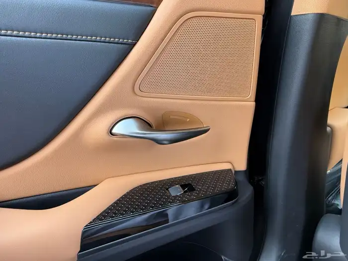 لكزس ES 350 2025 33