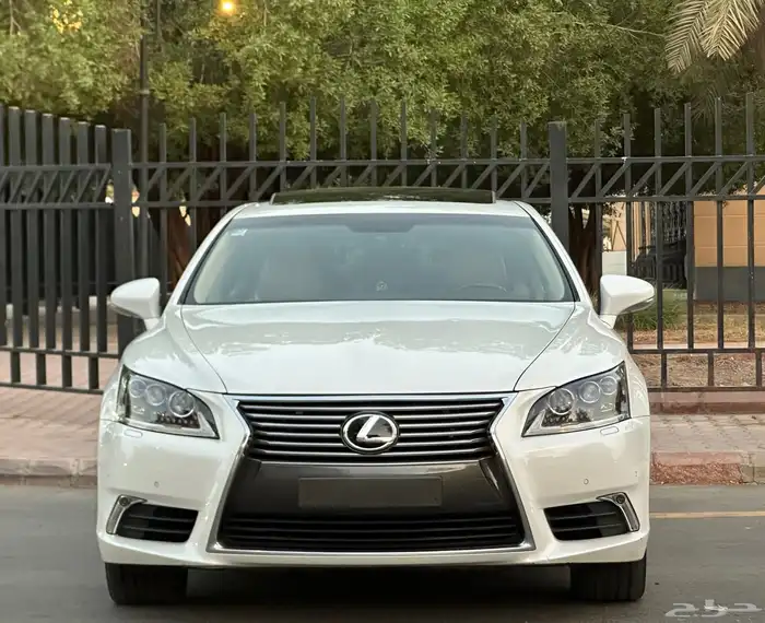 لكزس LS460 موديل 2014 سعودي فل لارج 14