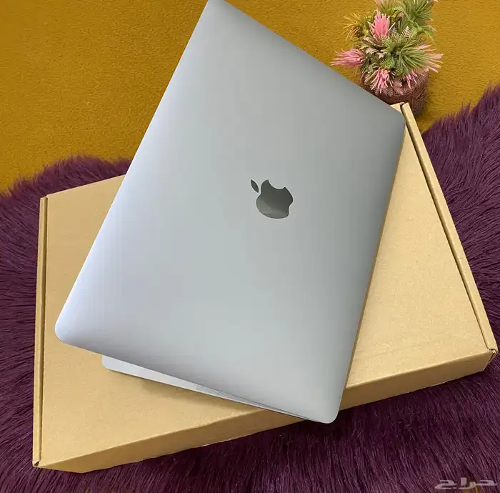 ماك بوك اير m1 نظيف جدا 0