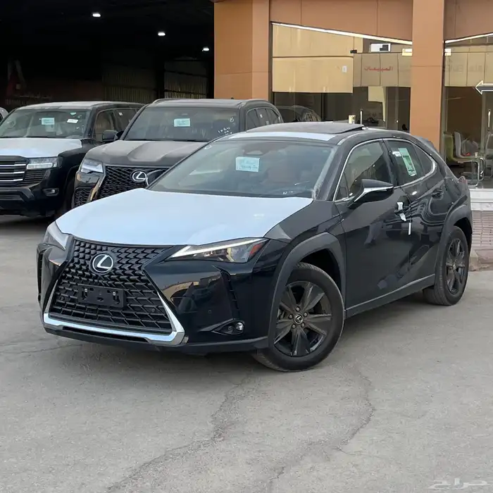 لكزس UX300 موديل 2024 اقساط وكاش 0