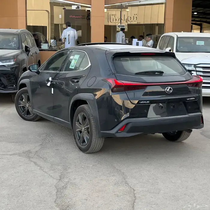 لكزس UX300 موديل 2024 اقساط وكاش 5