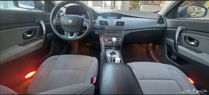 رينو سافران نظيف 1