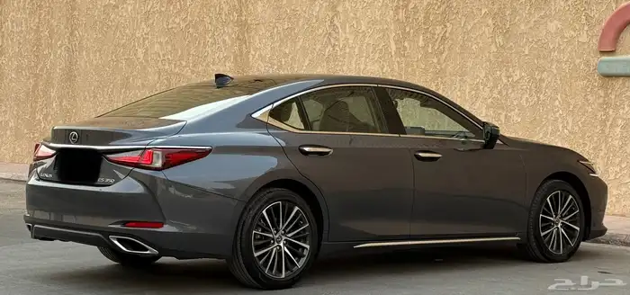لكزس ES 350 2025 12
