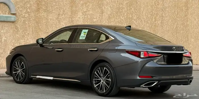 لكزس ES 350 2025 11