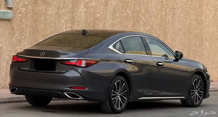 لكزس ES 350 2025 9