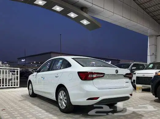 MG 5 ام جي 5 ستاندر 2025 بافضل سعر للكاش والتقسيط 3