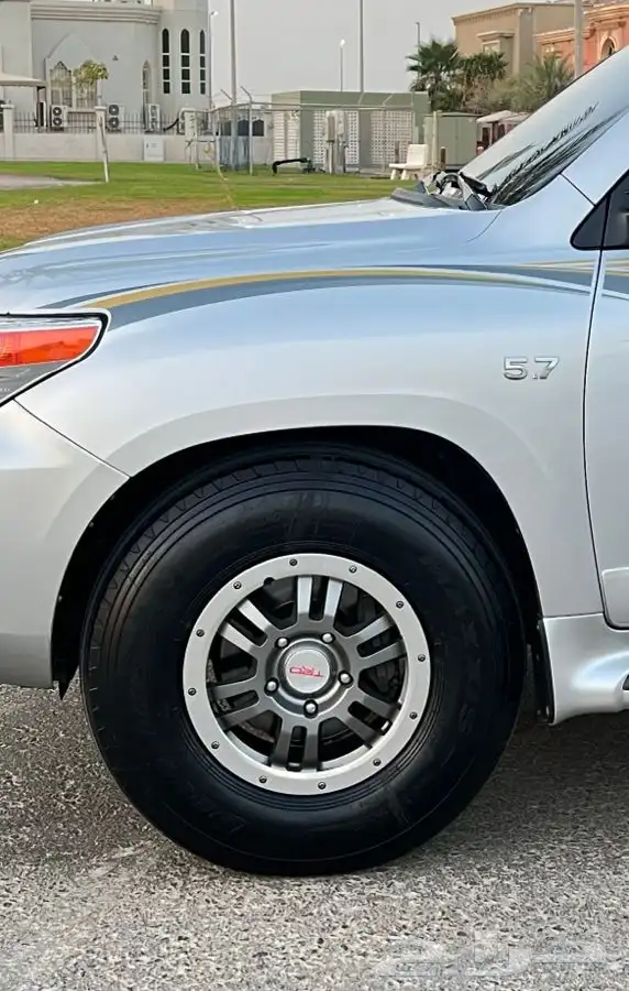 للبيع جنوط تي اردي trd 3
