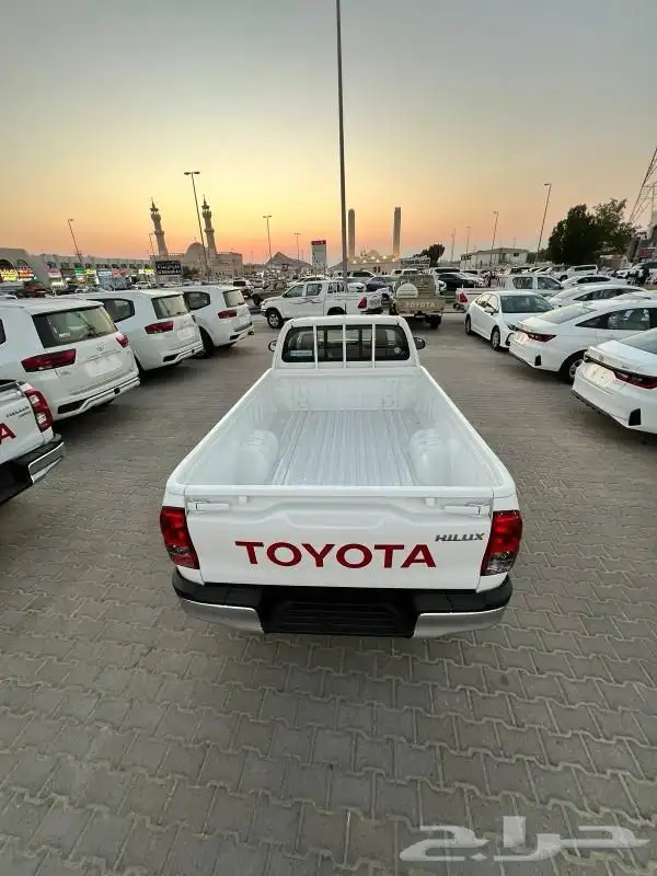 حوض تحميل و تنزيل اغراض 0