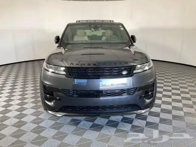رنج روفر سبورت 2024 لون خارجي مميز كاربيثيان 2