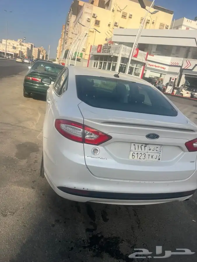 فورد فيوجن للبيع 2015 1