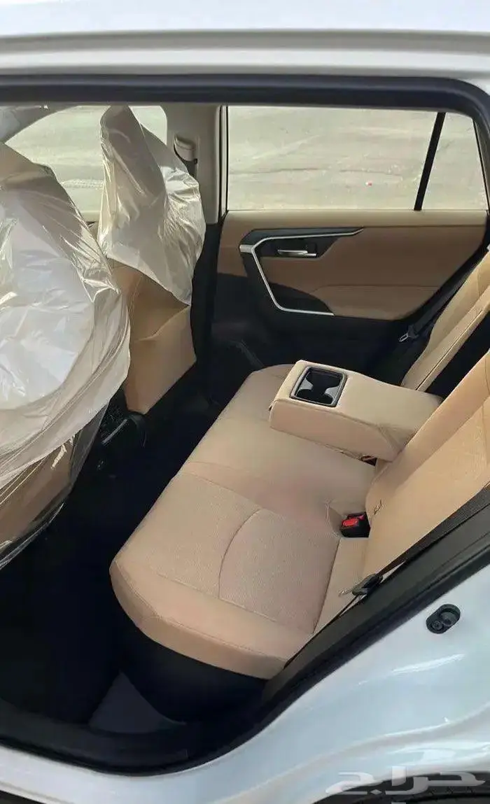 تويوتا راف فور XLE 3