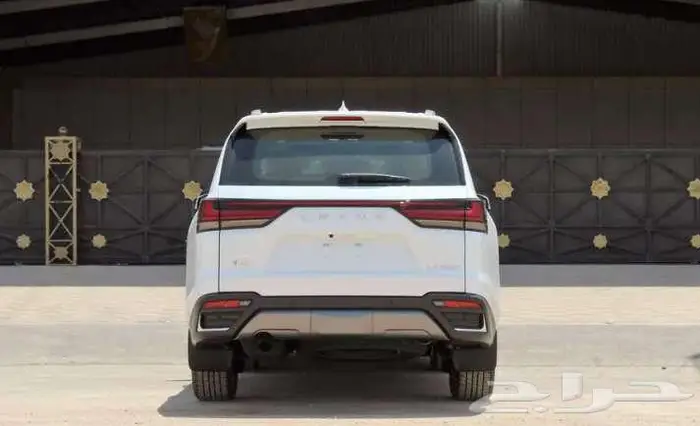 لكزس LX600 BB تظليل مجاني 3