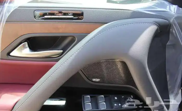 لكزس LX600 BB تظليل مجاني 5