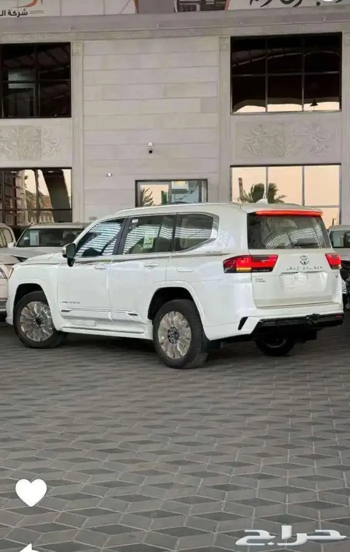 تويوتا لاند كروزر VX رادار كمرات خليجي 379.000 - 2025 6