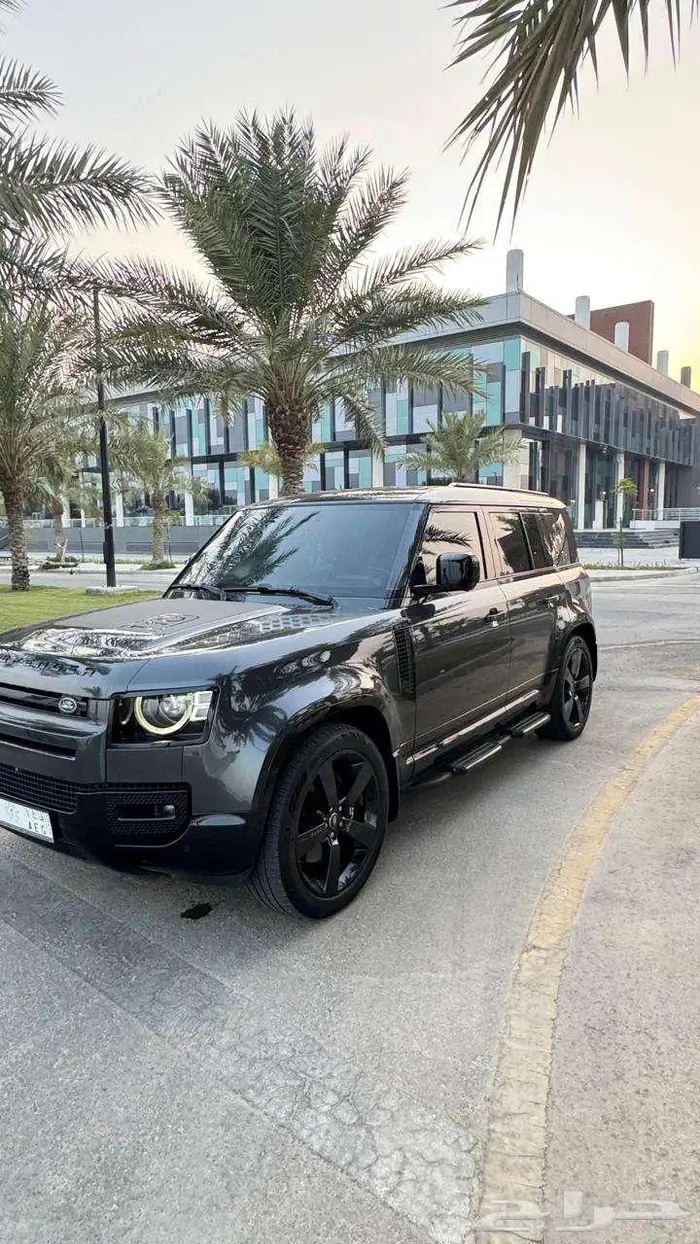 لاندروفر ديفندر HSE 2024 4
