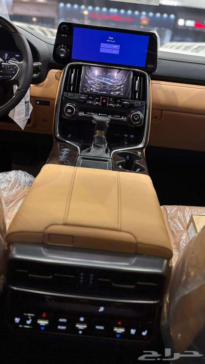 لكزس LX600 BB لون تيتانيوم سعودي 6