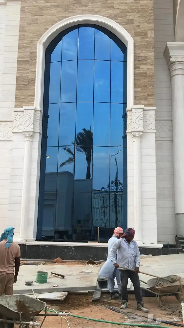 الامنيوم زجاج. 4