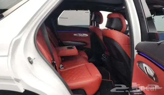 جنسس جي  ي 70 GENESIS GV70 2025 AWD 2.5T 17