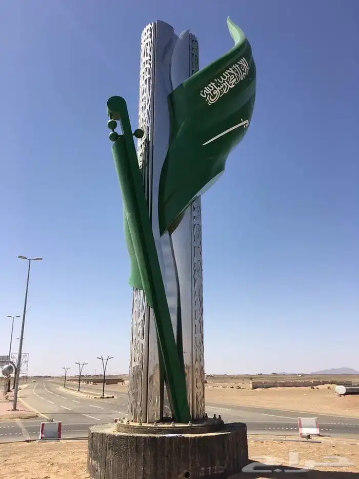 مجسمات اليوم الوطني بكل انواعها للطرق والميادين والحدائق 68