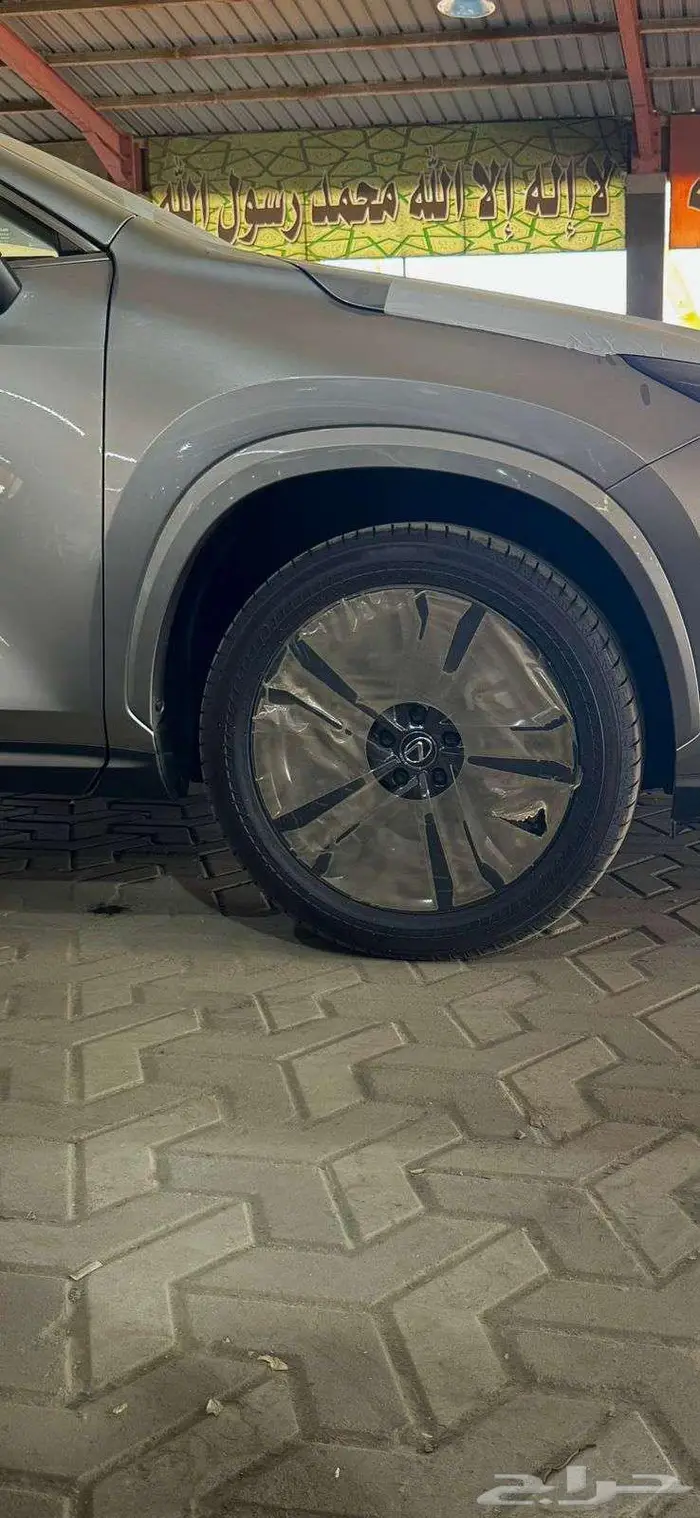 لكزس nx 350 aa 1