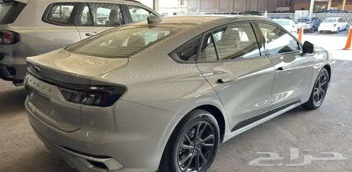 فورد تورس تريند 2025 7