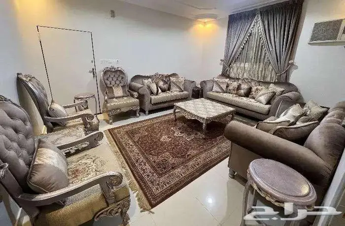 للبيع اثاث منزلي 24
