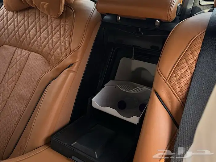 بي ام دبليو 750 فل كامل المواصفات 15