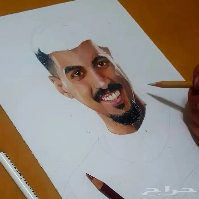 رسام شخصيات رسم يدوي 10