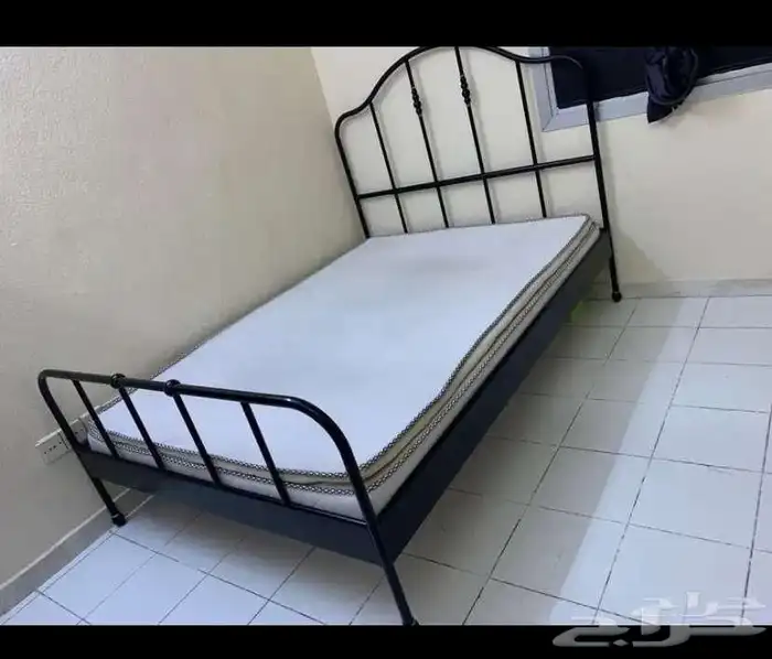 سرير مستعمل نظيف 3
