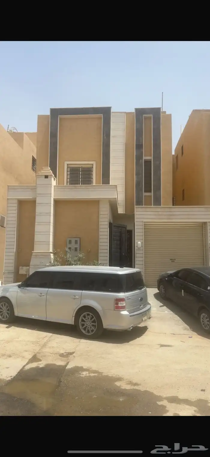 للبيع فله في حي الرمال 0
