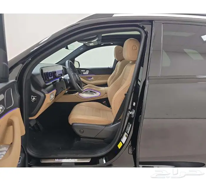 مرسيدس GLE 350 2024 اللون اسود الداخليه جملي جدا جميله 7