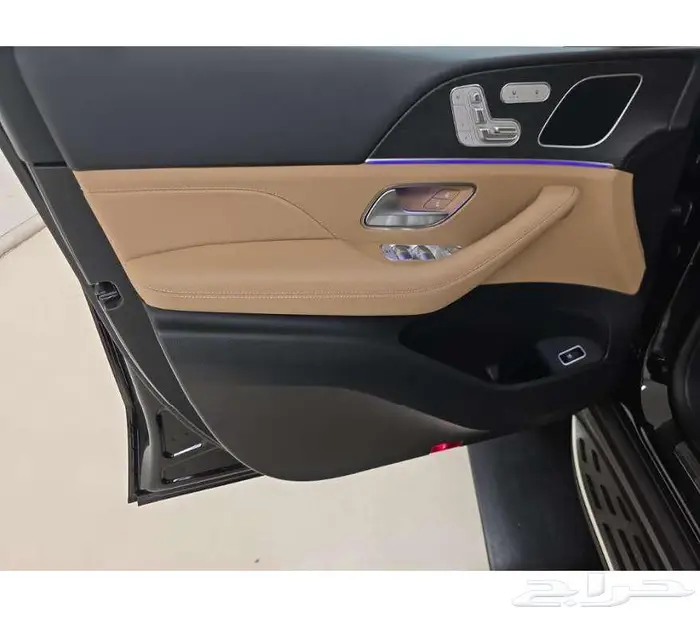 مرسيدس GLE 350 2024 اللون اسود الداخليه جملي جدا جميله 9