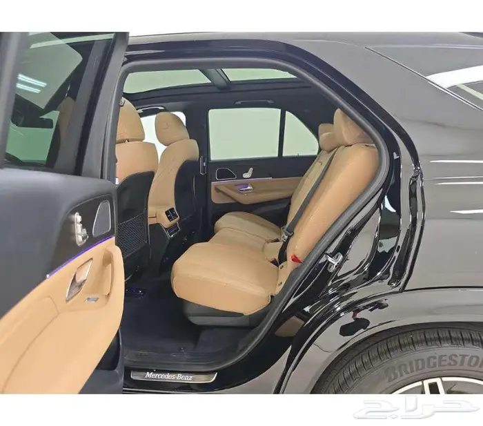 مرسيدس GLE 350 2024 اللون اسود الداخليه جملي جدا جميله 12