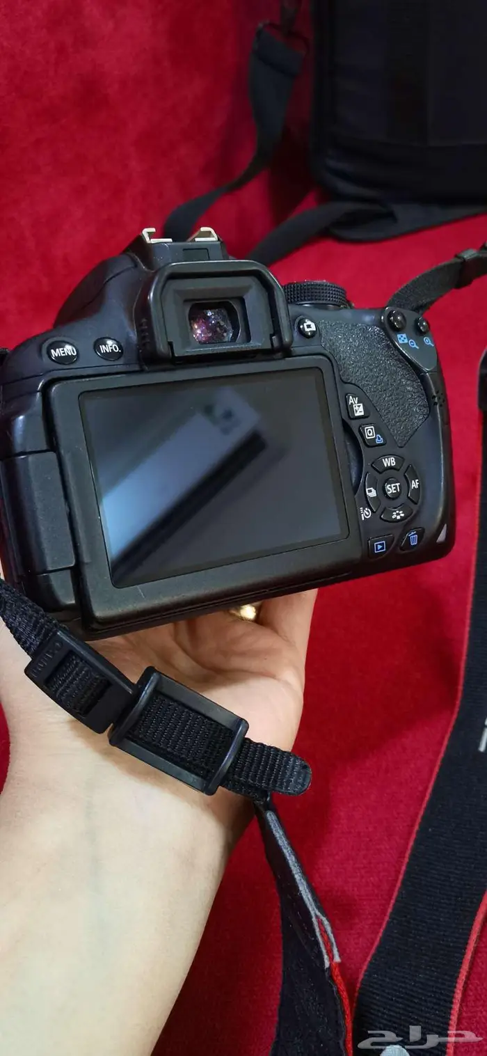 Canon 700d touch screen with 2 lens 12